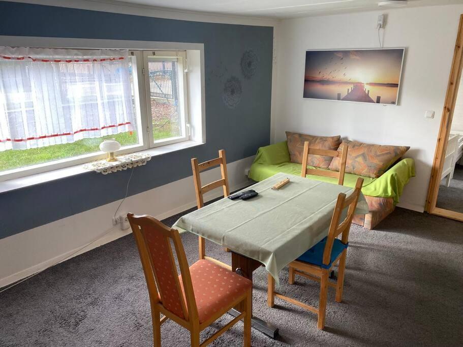 Bungalow Im Gruenen Werneuchen Extérieur photo