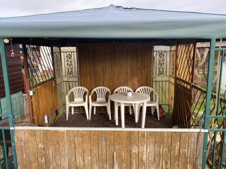 Bungalow Im Gruenen Werneuchen Extérieur photo